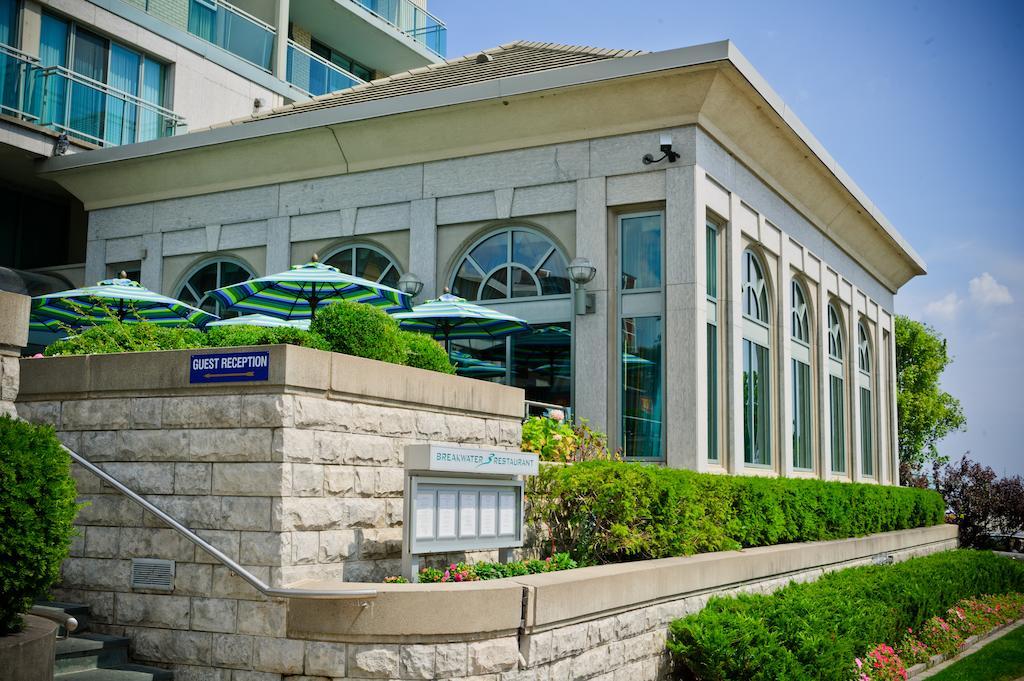 The Waterside Inn Mississauga Bagian luar foto